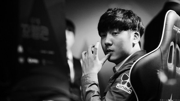Reveja – Winged sola Leblanc de Faker em Jin Air vs SKT na LCK