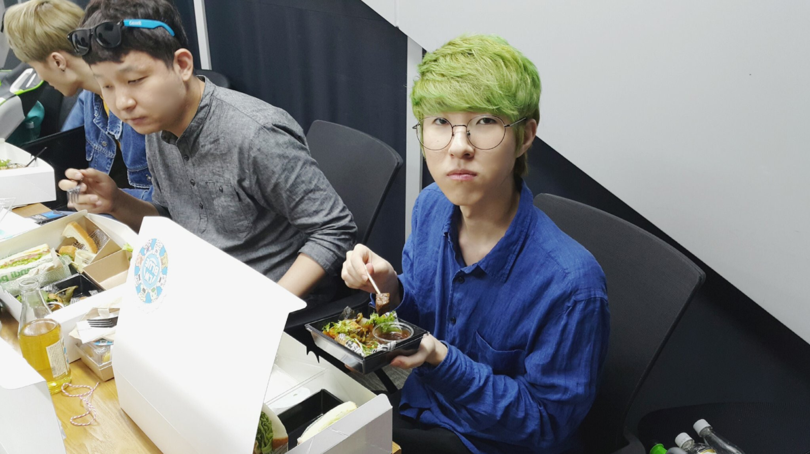 LW Blue janus se recupera de tratamento cirúrgico