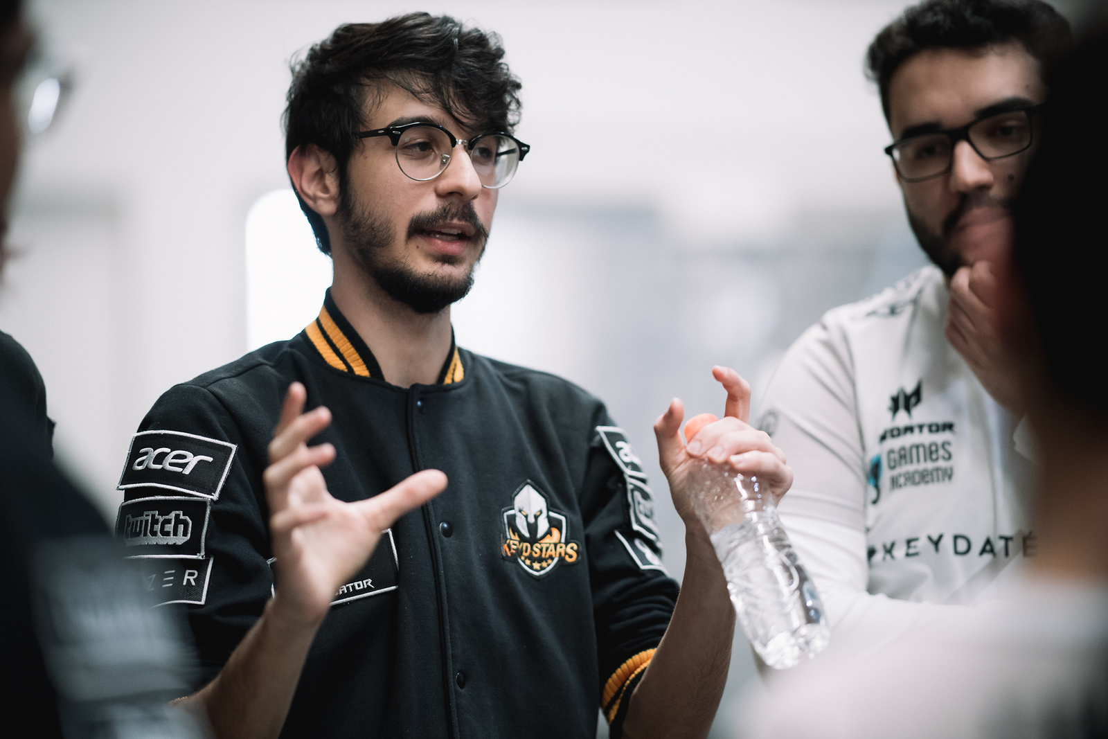 Revolta comenta jogos da Keyd Stars contra a Red Canids