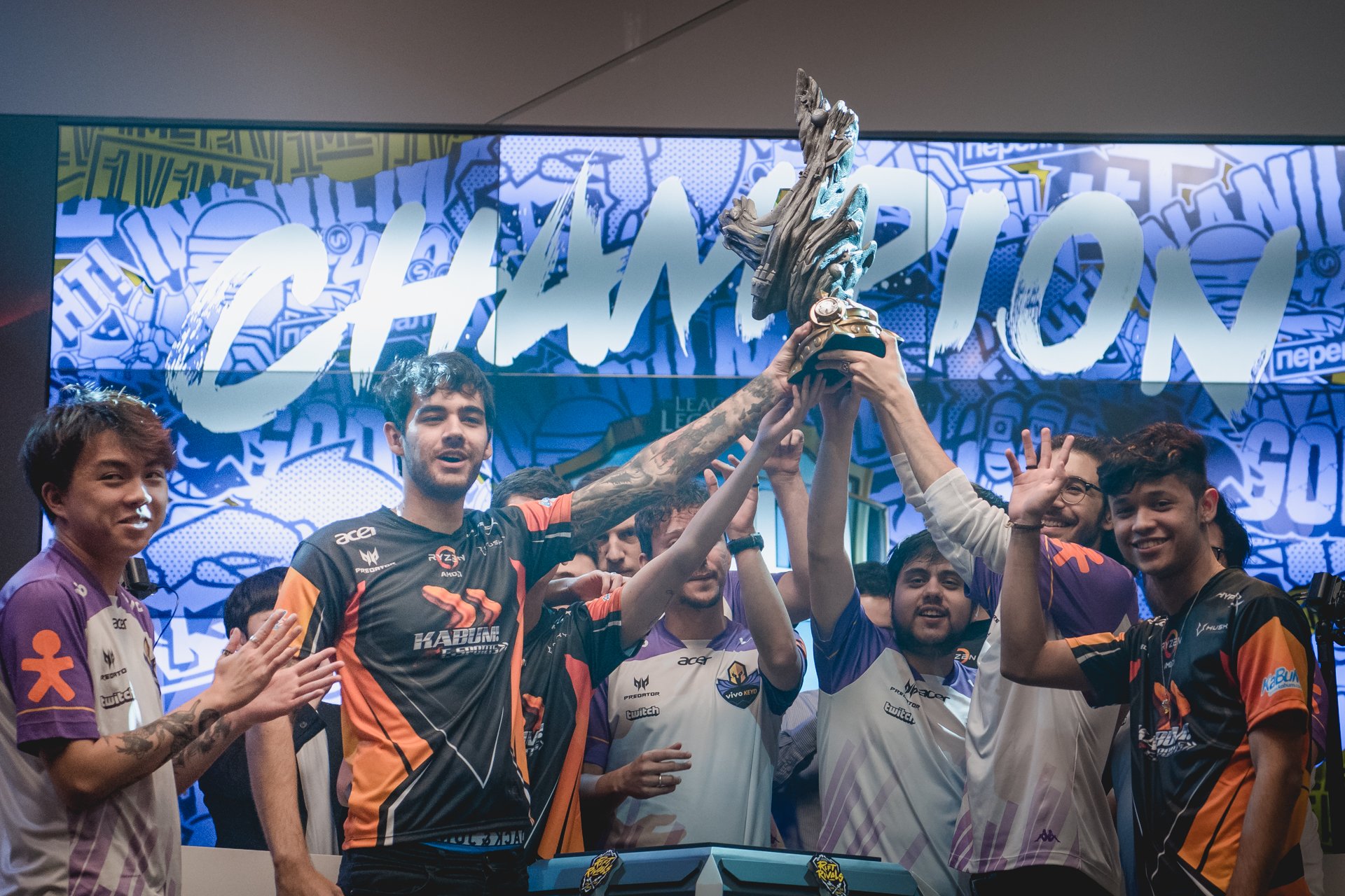 Sem muitas dificuldades CBLoL bate a CLS e mantém o título do Rift Rivals em terras brasileiras