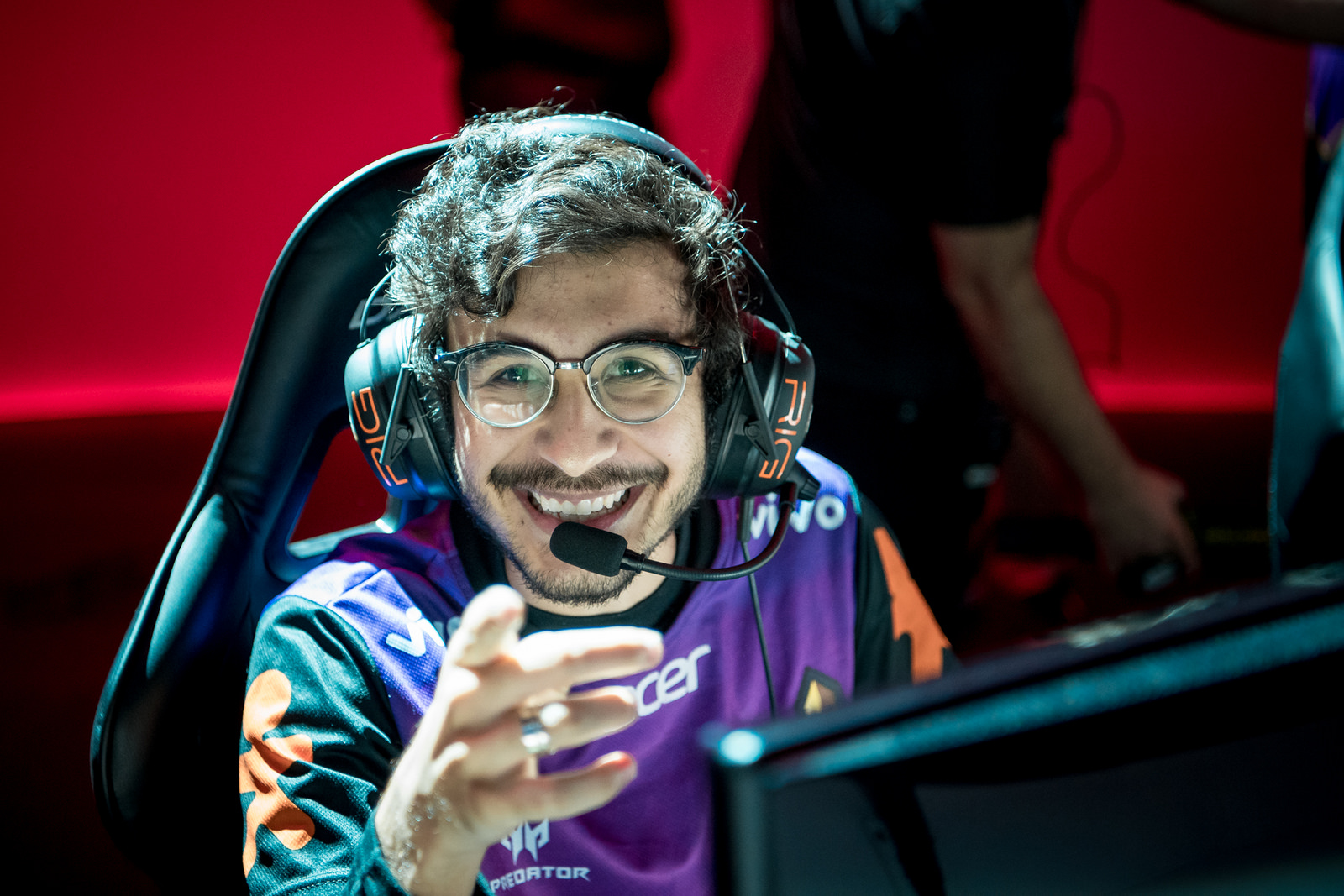 Revolta está disponível para receber propostas