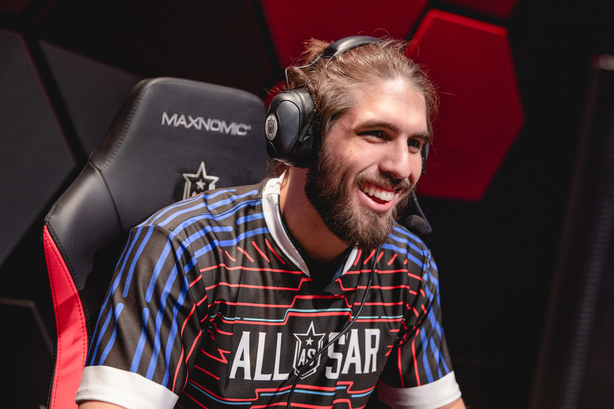 TFT: Rakin não poderá participar de campeonato por conflito com a Twitch