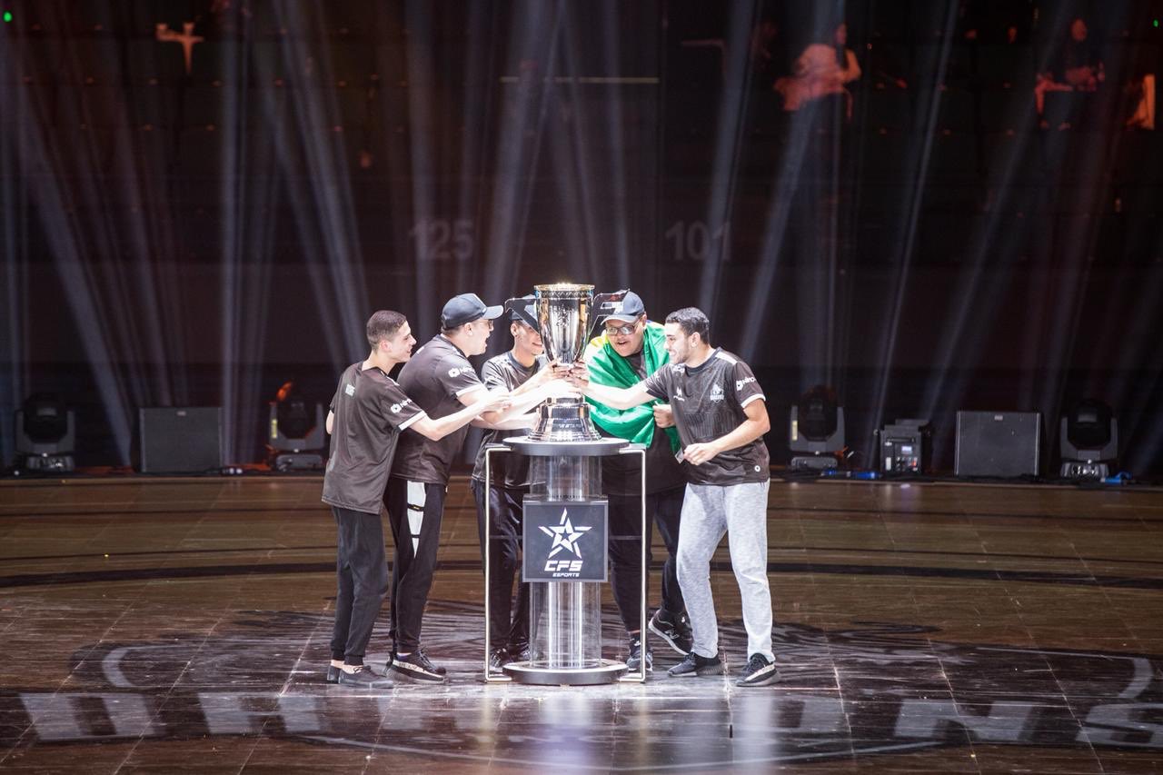 Black Dragons é campeã do Mundial de Crossfire