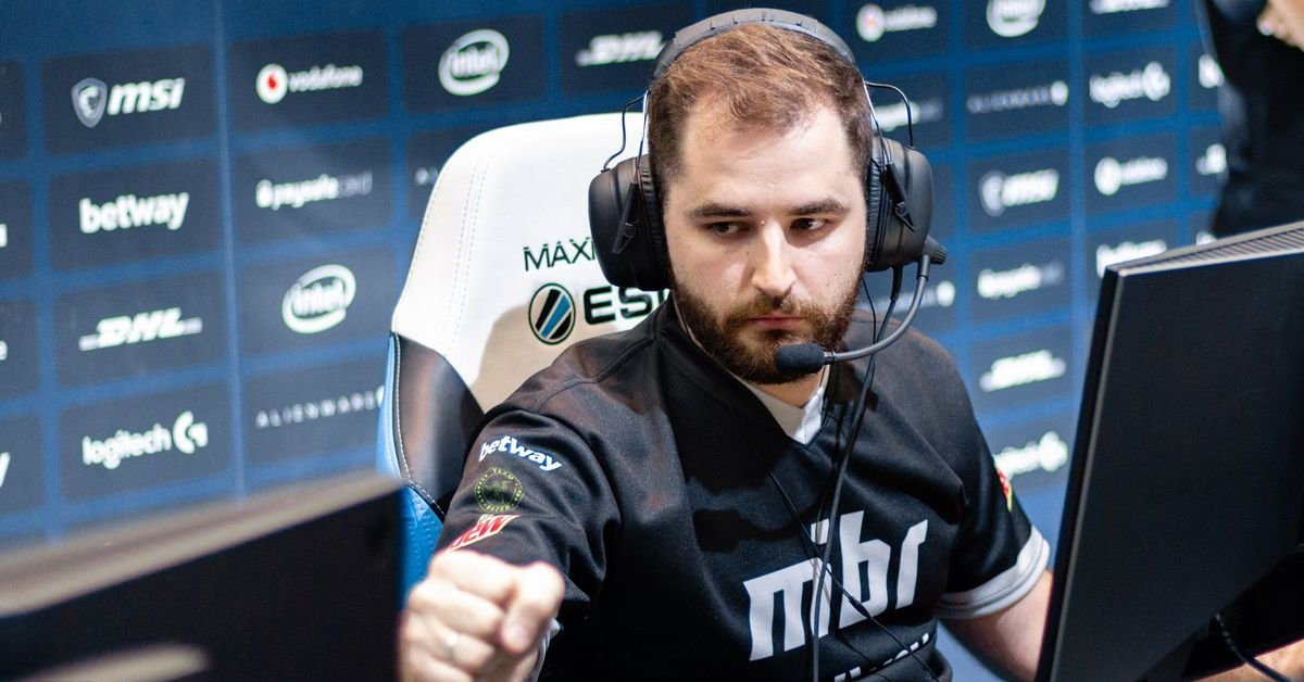 FalleN e Alanzoka são indicados em diferentes categorias no Esports Awards 2019
