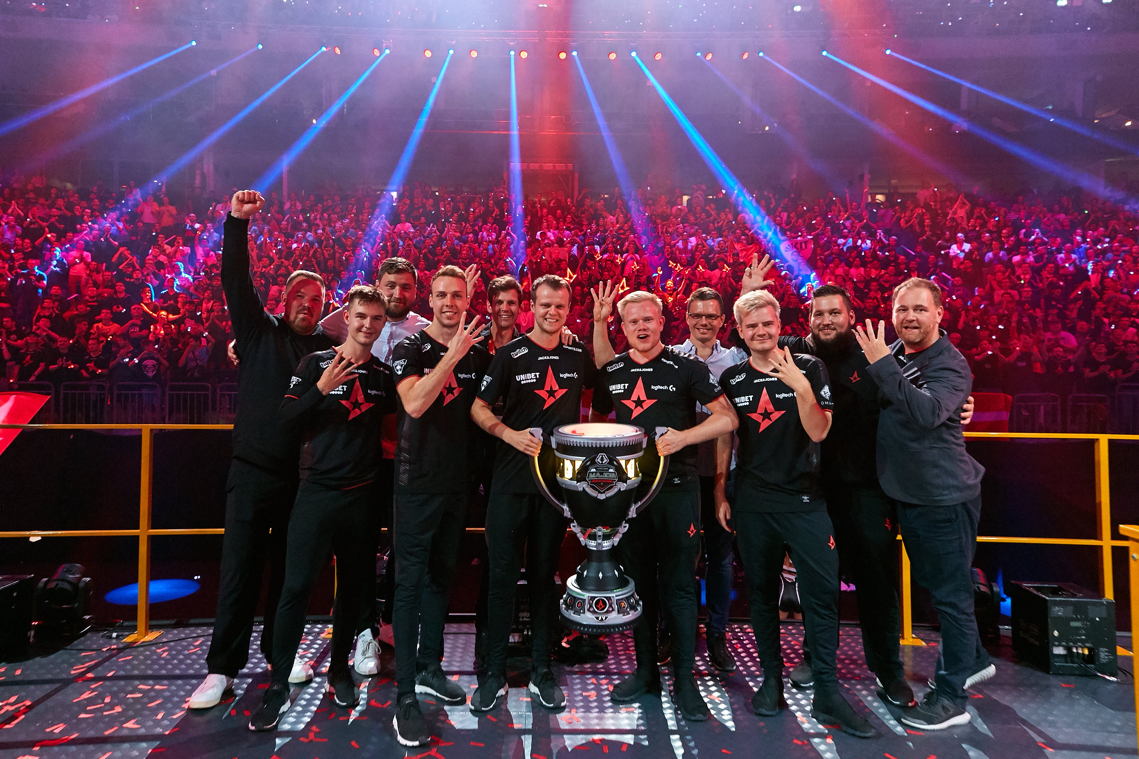 CS:GO: Astralis não perde um mapa em playoffs de major desde a PGL Major Kraków 2017