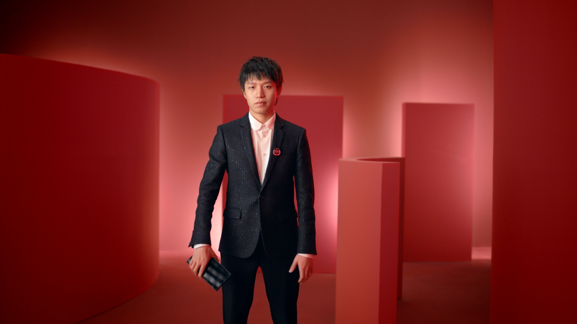 LoL: Clearlove pode desfalcar a EDG por estar em região mais afetada pelo coronavírus