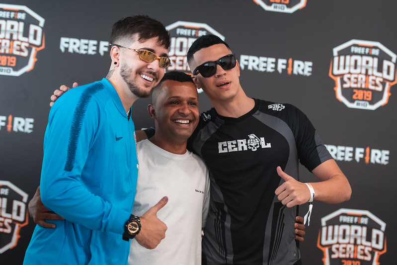 Free Fire: Corinthians anuncia saída de Weedzao