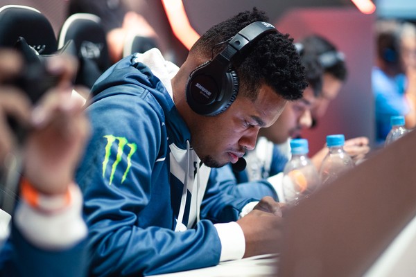 Free Fire: Peuzada é suspenso até final do 3° split da LBFF por aliciamento