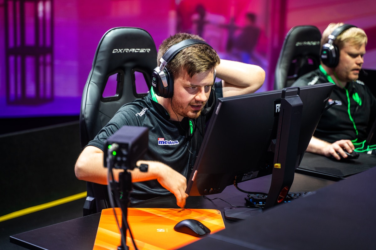 CS2: Maior campeão do Major está livre no mercado e avalia aposentadoria
