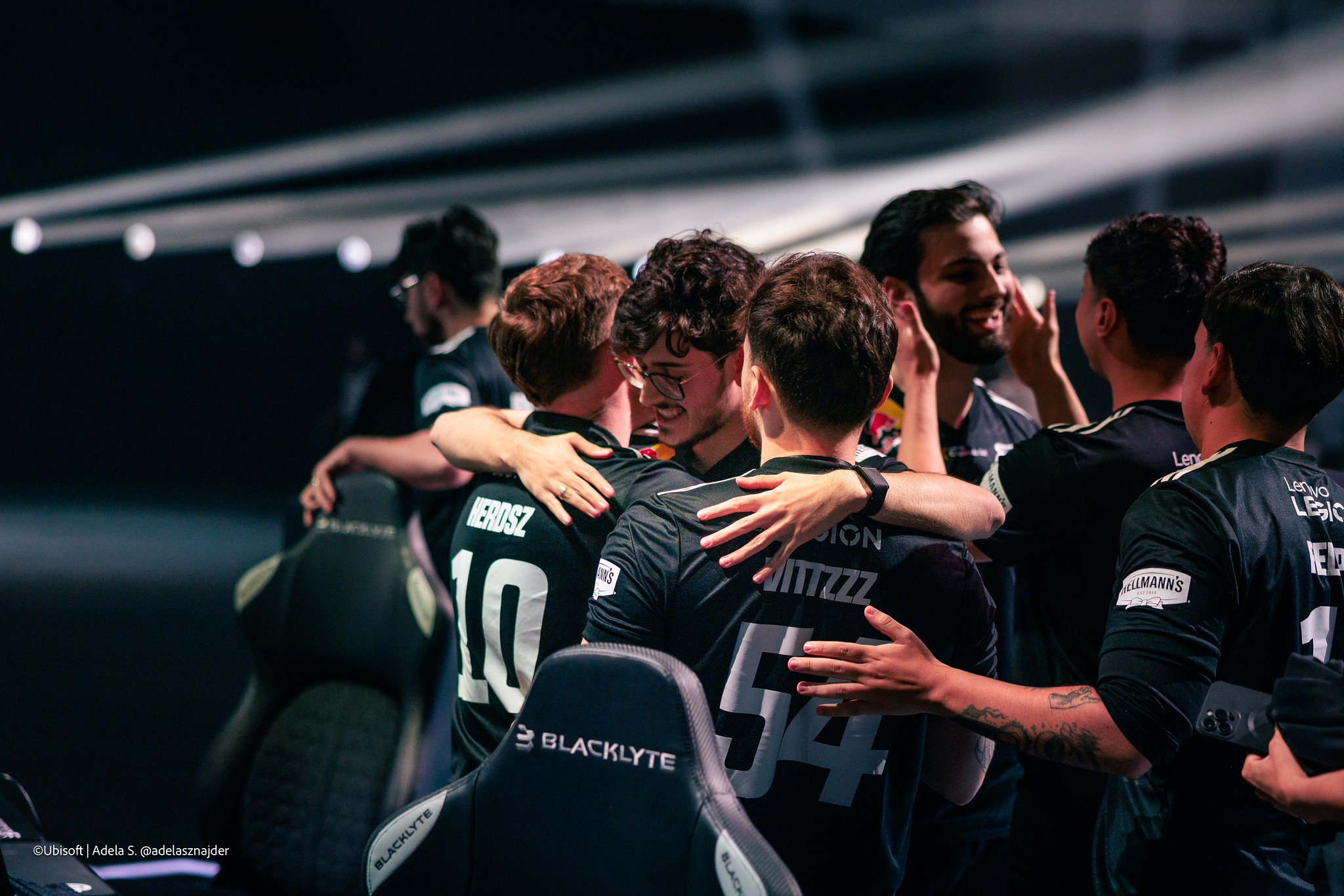 RELOAD: FURIA supera W7M e representará o Brasil na Grande Final