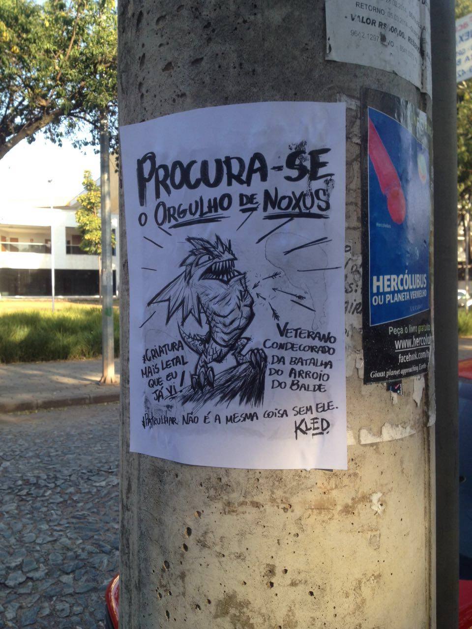 Cartazes do Kled chegam ao Brasil e tomam conta da UFMG em Belo Horizonte