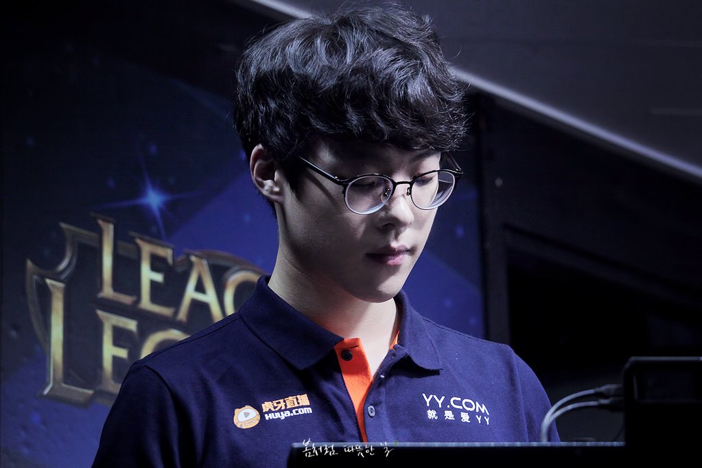 KT Rolster assina com Smeb e Pawn para 2017
