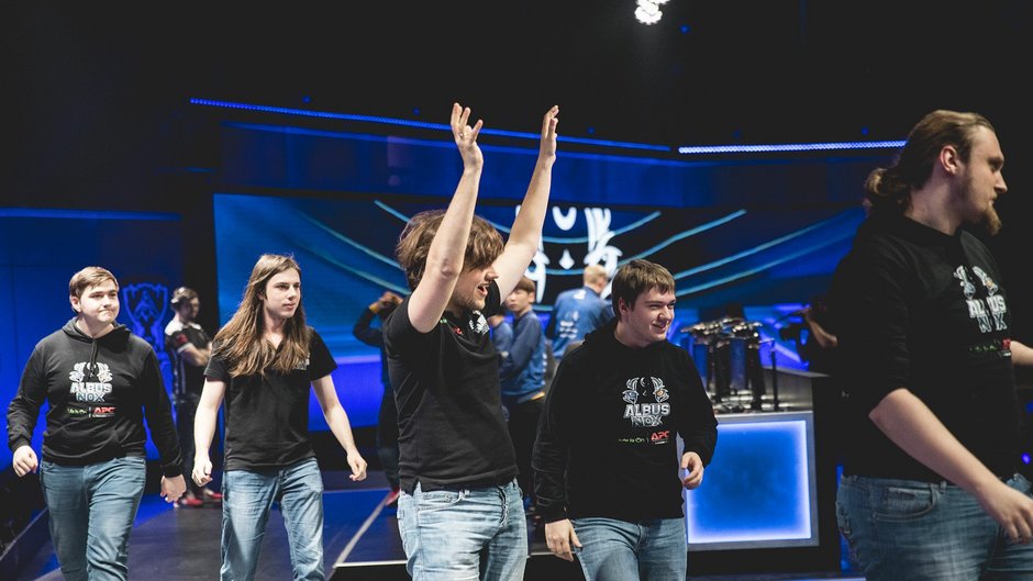 Albus Nox vence Rox Tigers e é o primeiro time classificado para as quartas