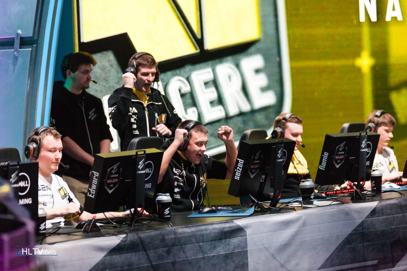 Na’Vi atropela SK Gaming e está nos playoffs do ELEAGUE Major de CS:GO