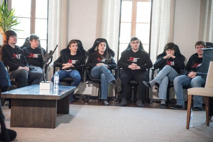 M19 perde para Virtus.Pro e está fora da final da LCL 2017