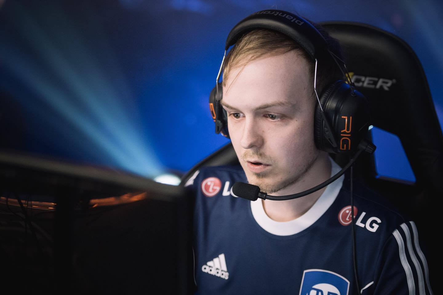 Contrato de Visdom com o CNB vai até o final do split, revela jogador