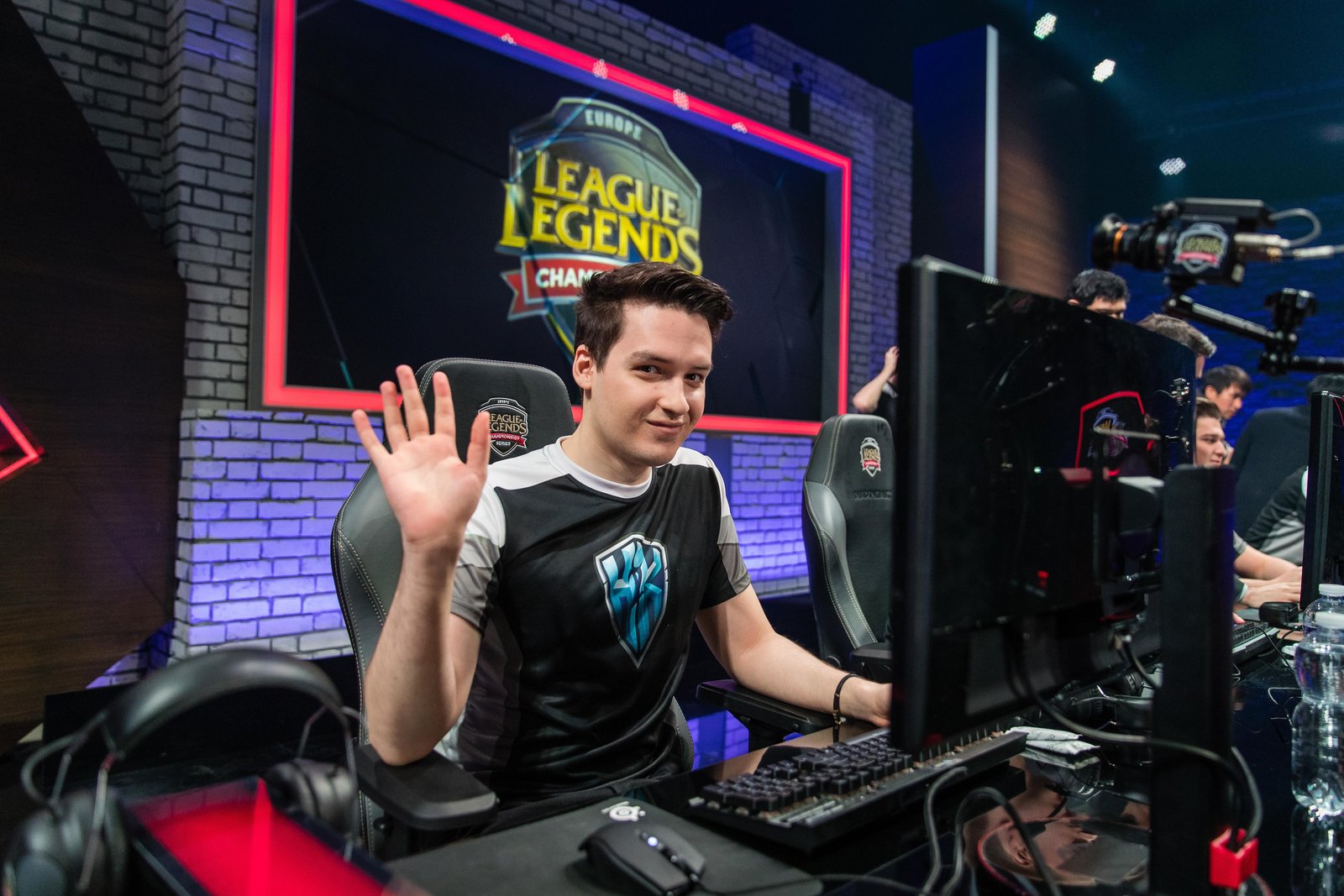Após deixar a H2K, Odoamne é contratado pela Splyce