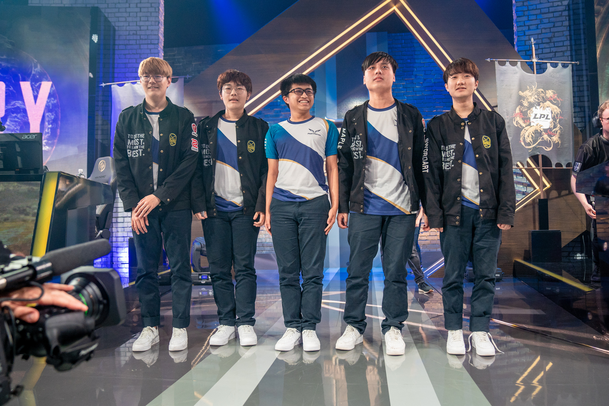 Flash Wolves é o primeiro time a se classificar para o Mundial 2018