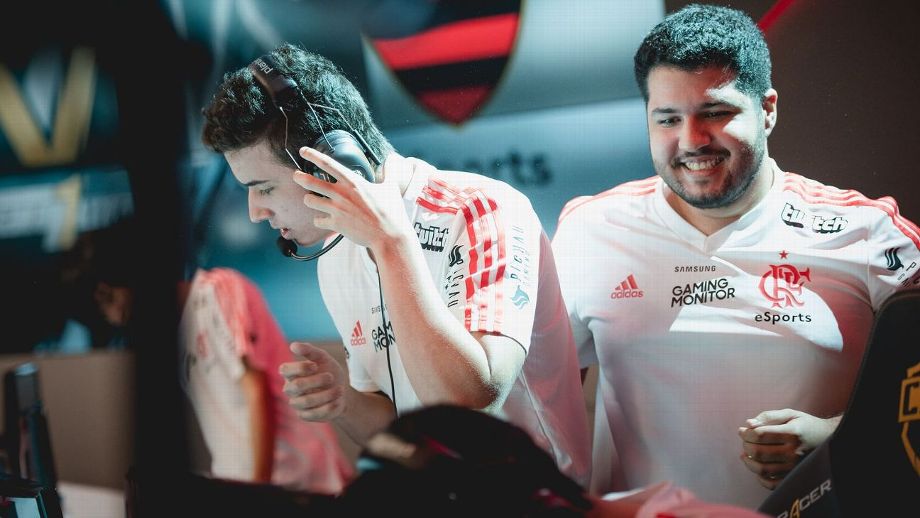 SirT e Evrot são liberados pelo Flamengo para receber propostas de outros clubes