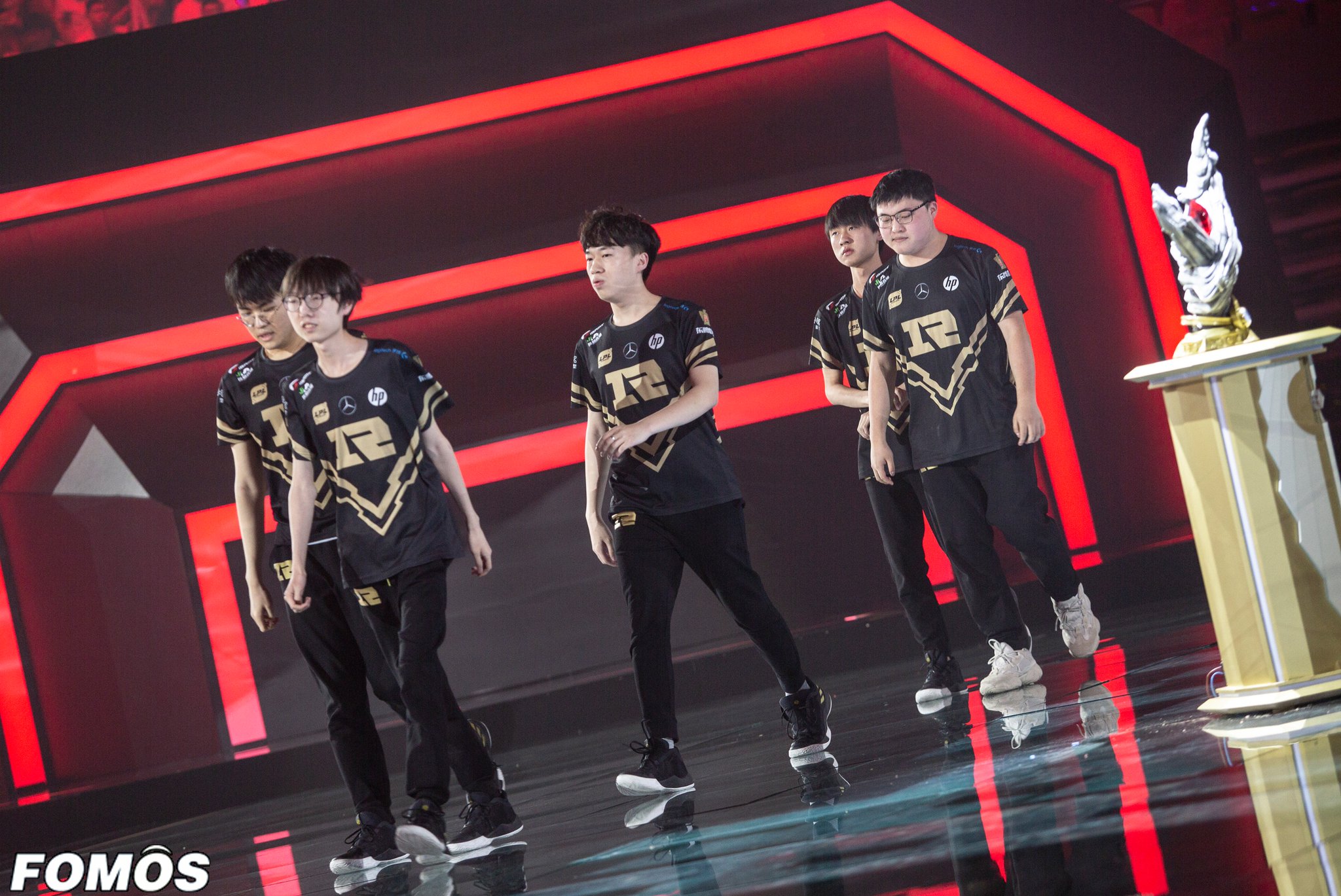 LPL vence a LCK e conquista o bicampeonato no Rift Rivals 2018