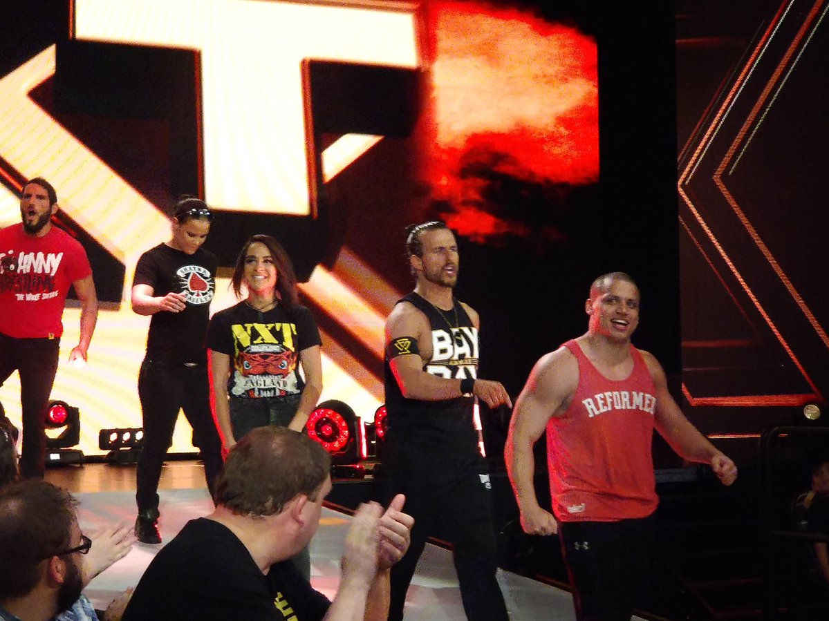 Tyler1 e imaqtpie participarão de um showmatch de LoL com estrelas do WWE