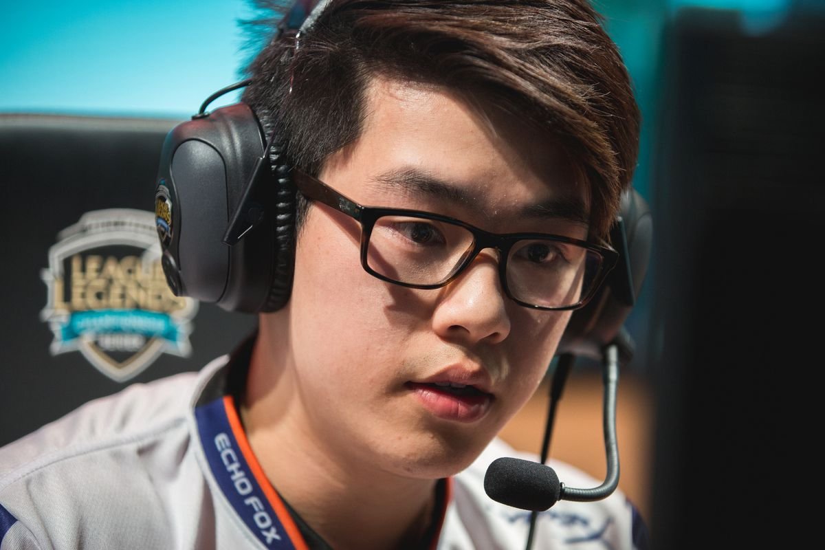 Smoothie deixa Echo Fox e é novo suporte da TSM