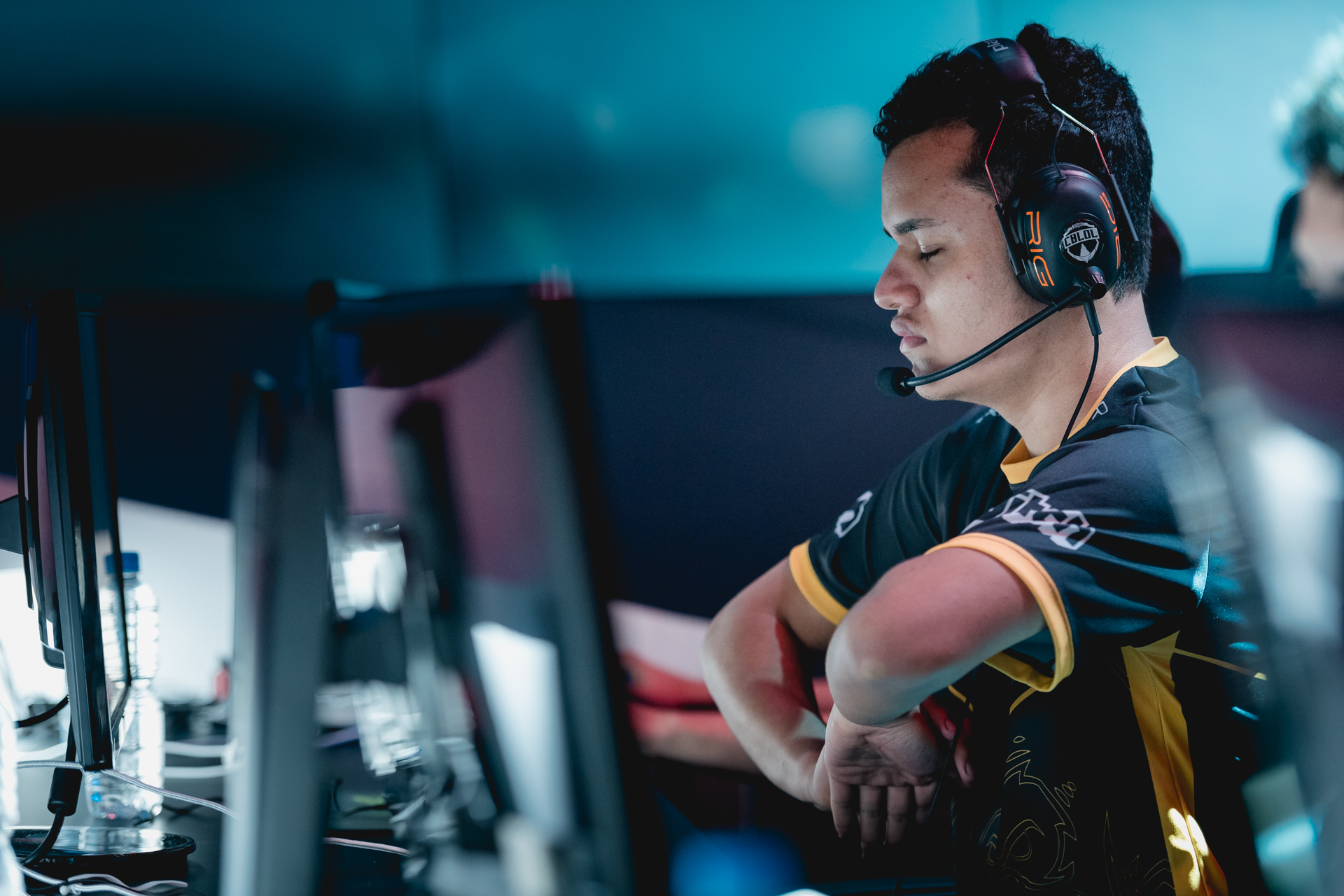 Sarkis, Name e Cariok estão fora da IDM Gaming