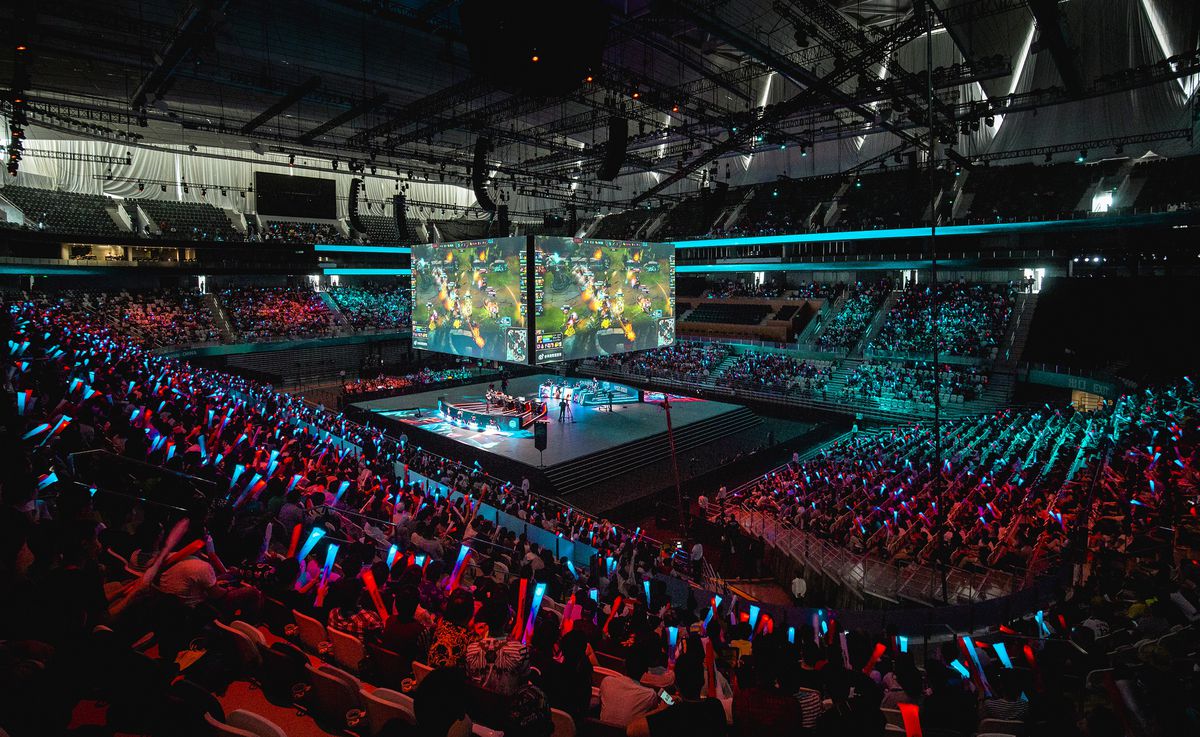 Co-head de Esports da Riot responde sobre Mundial de LoL no Brasil, sistema de franquias e circuito fechado
