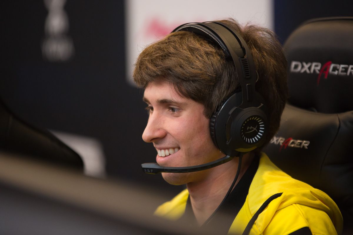 Dota 2: Com Dendi, B8 anuncia sua line-up