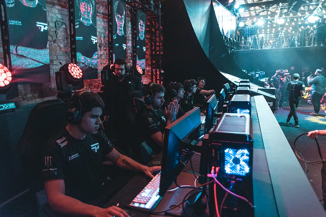 LoL: paiN firma parceria com Coca-Cola