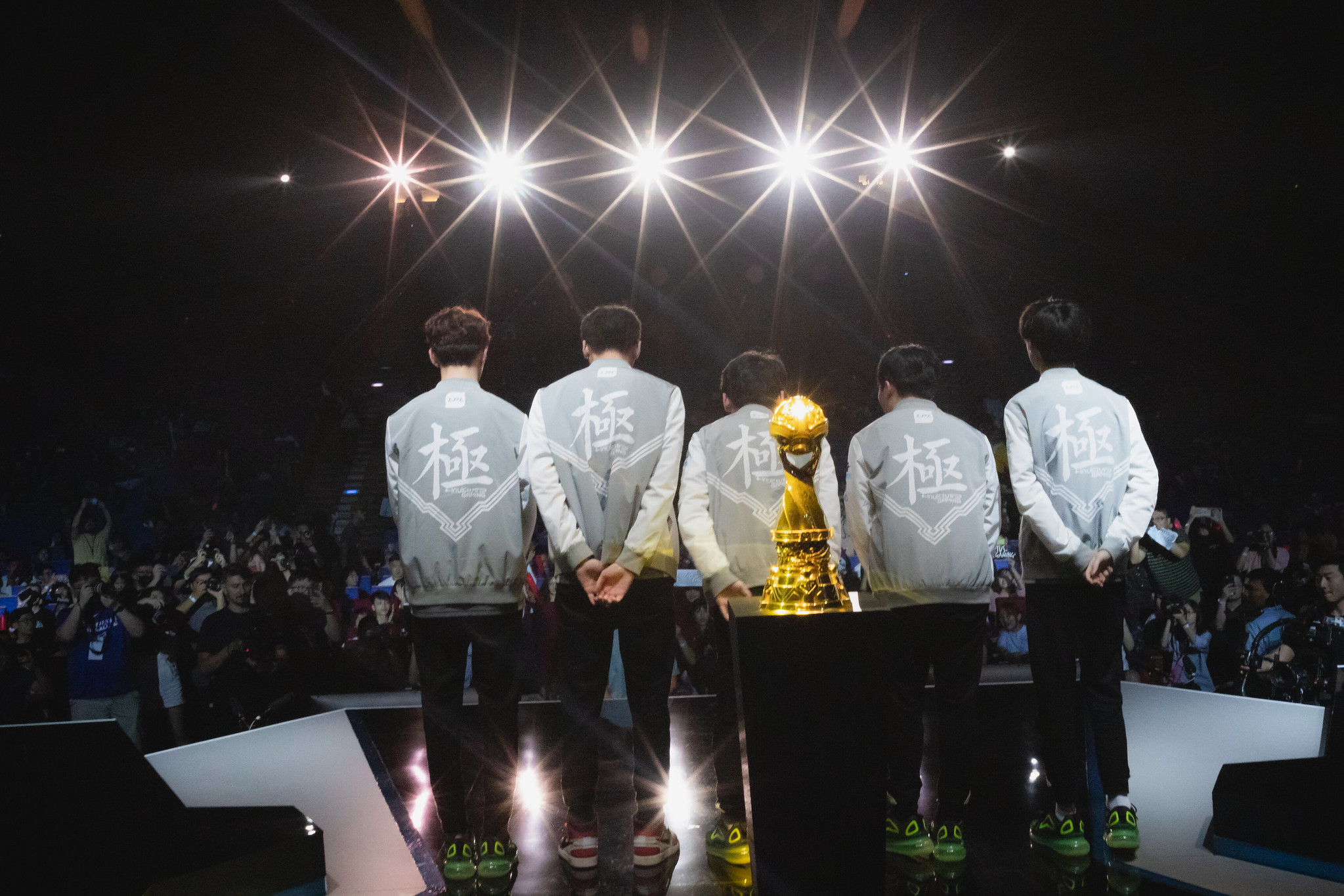 LoL: Invictus Gaming, G2 e SKT T1 se classificam para as semifinais do MSI 2019