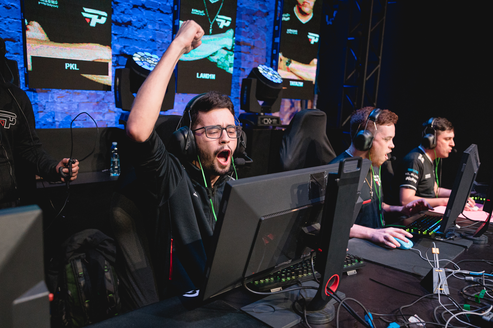 CS:GO: paiN e RED Canids se juntam à Sharks e INTZ na WESG Brazil Finals