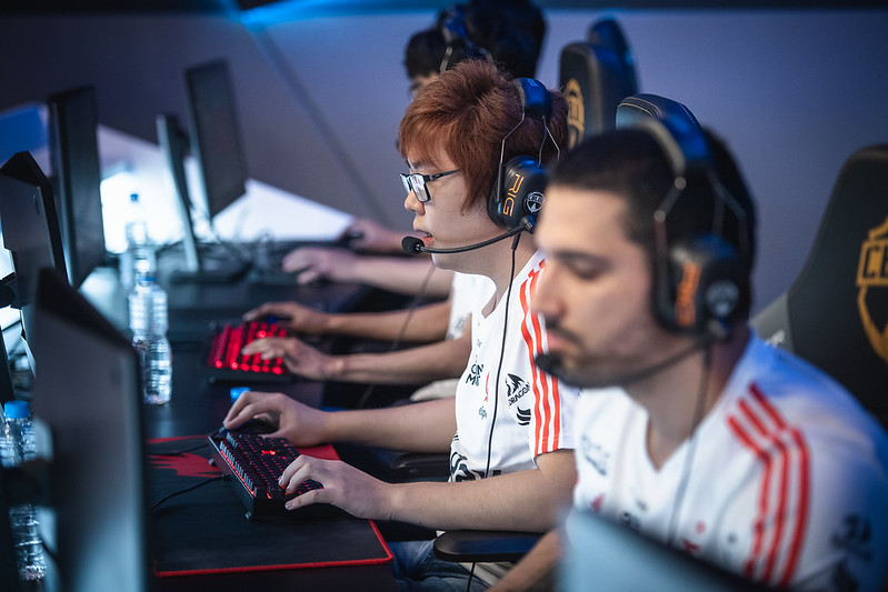 LoL: Goku se pronuncia sobre acidente e agradece apoio da comunidade