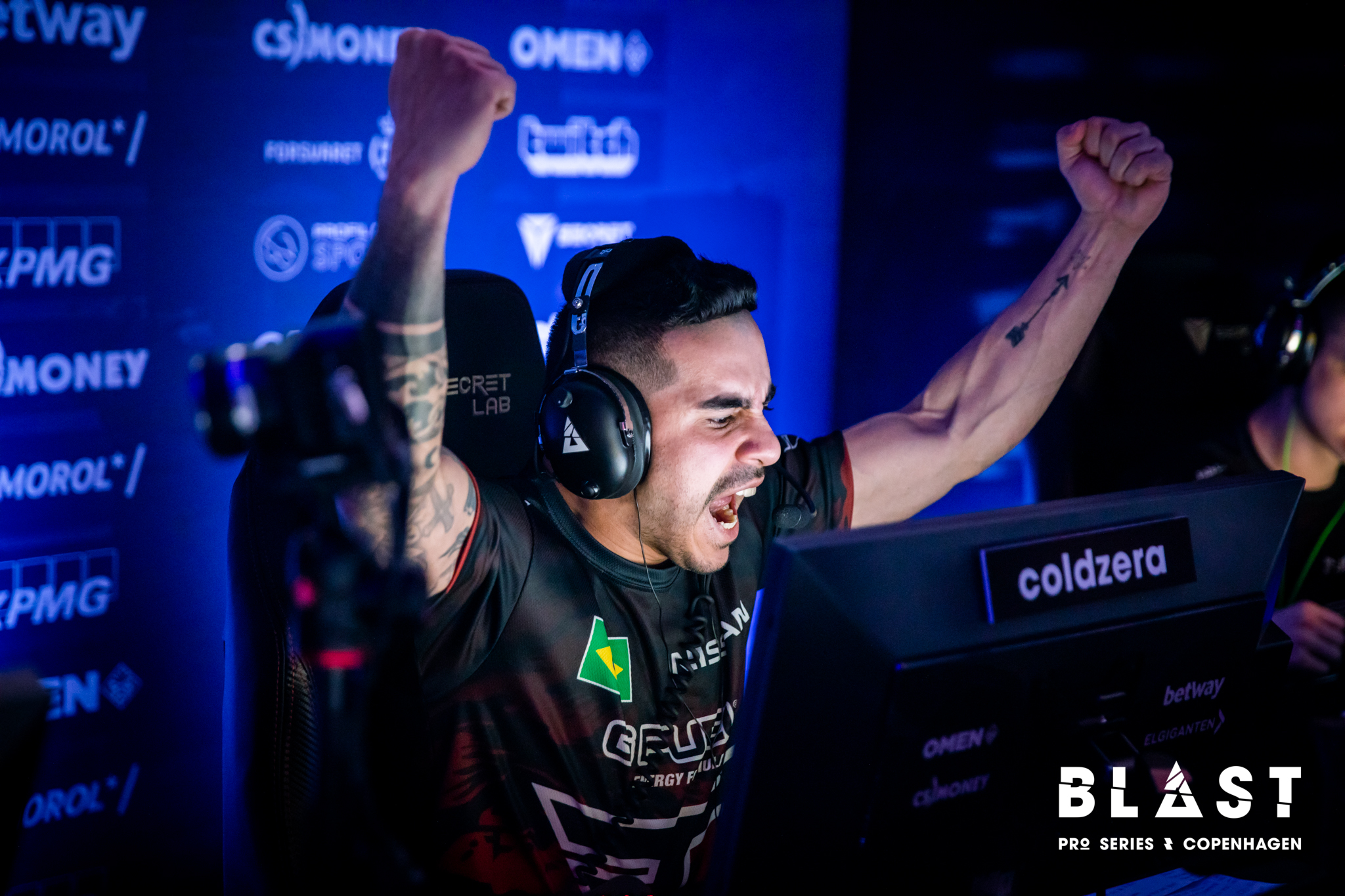 CS:GO: coldzera vence round sozinho com ace clutch