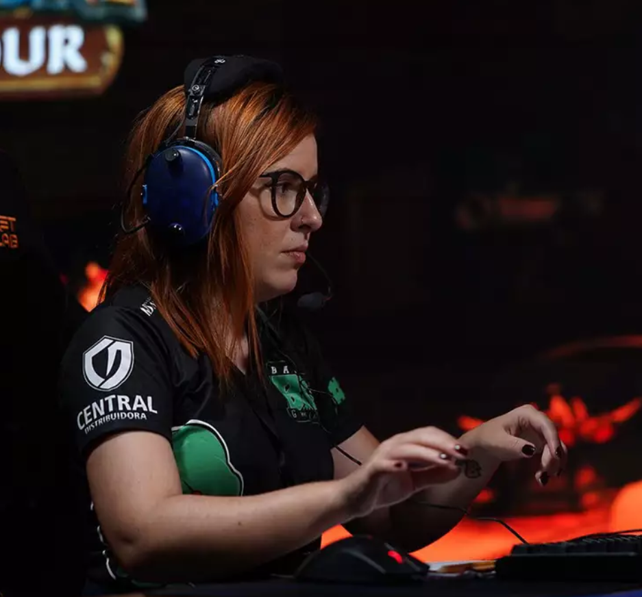 Hearthstone: Havan Liberty anuncia Nayara Sylvestre para 2021