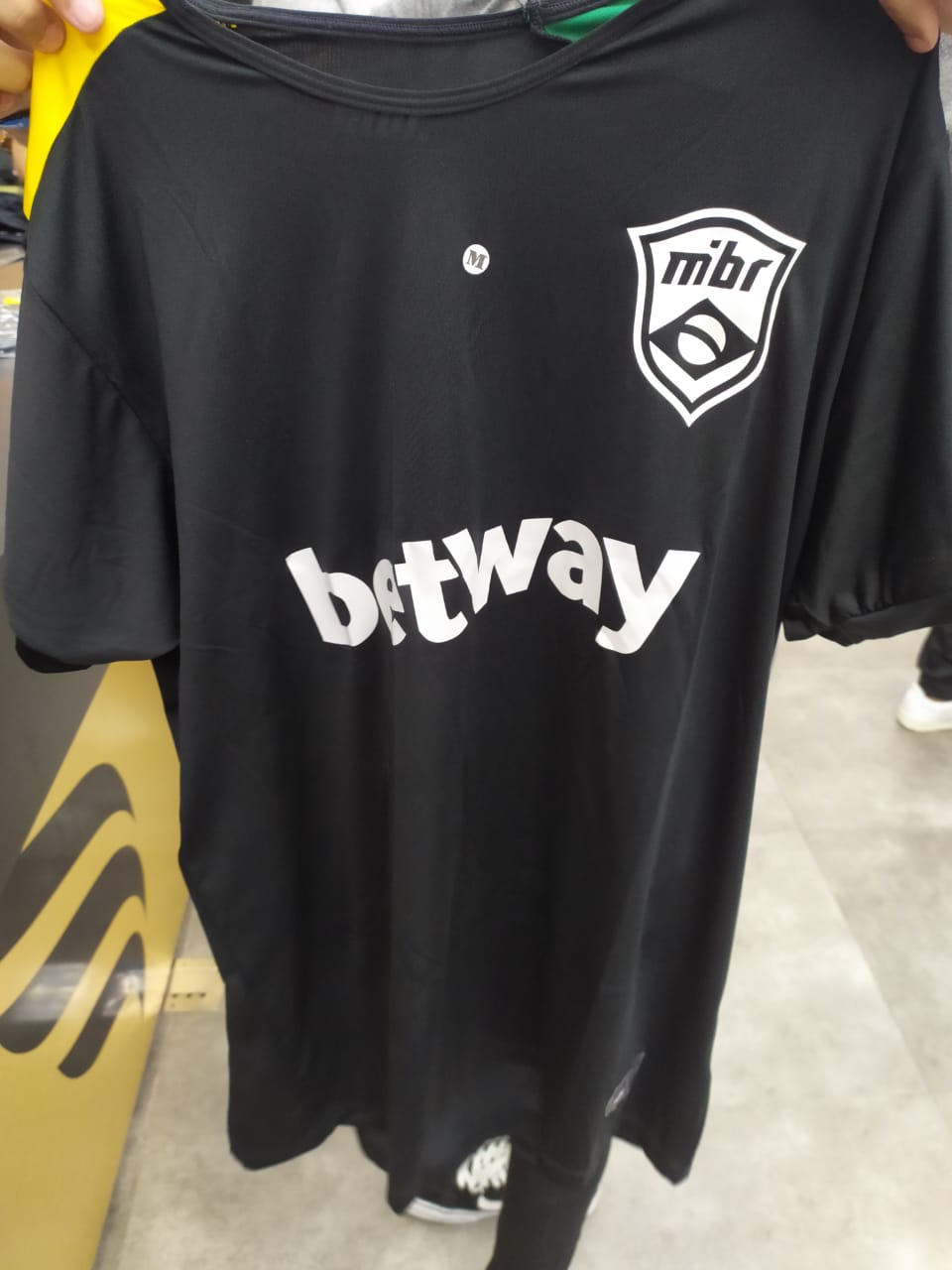 CS:GO: MIBR retorna ao preto em uniforme que custa R$160