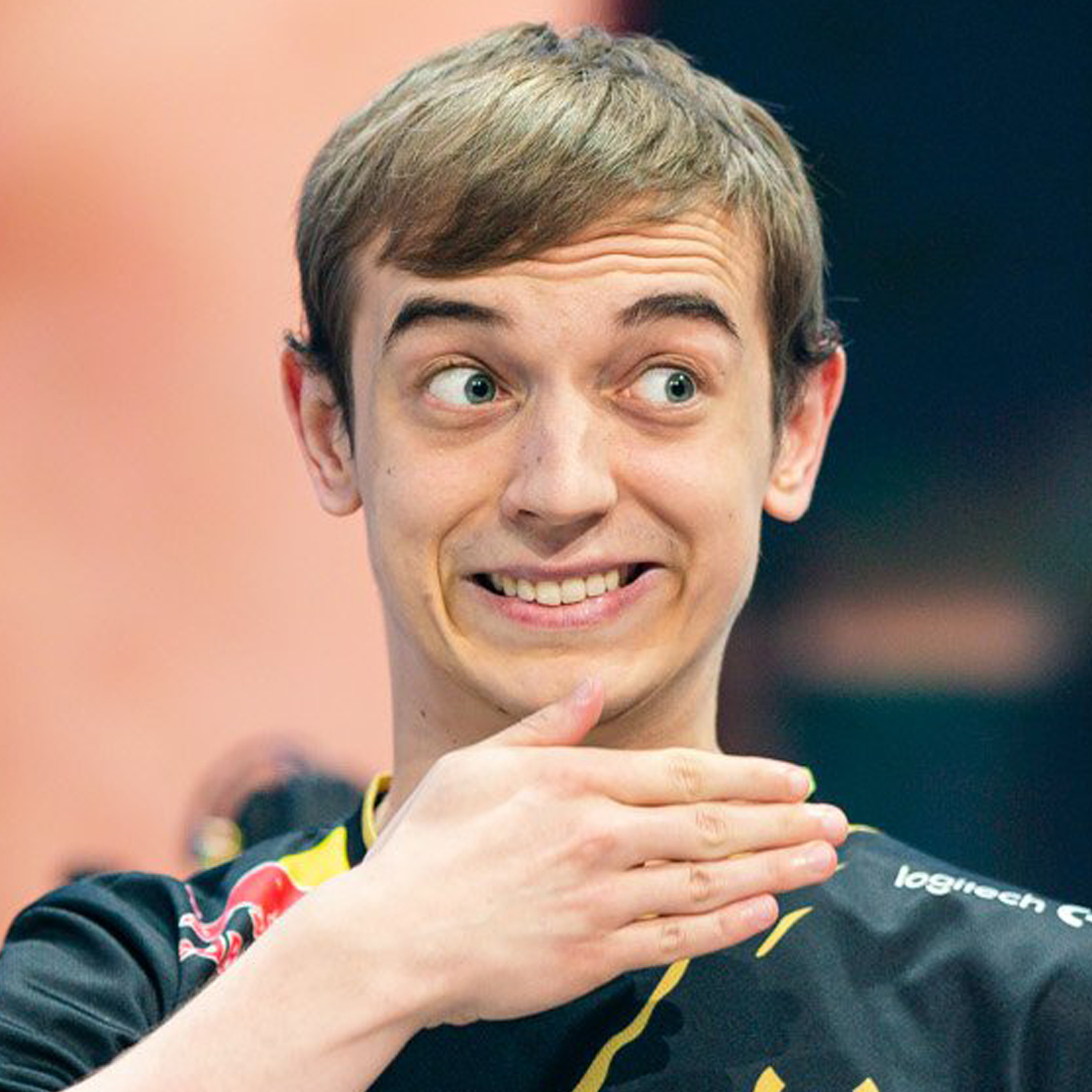 LoL: Caps termina com KDA perfeito em seu 1° jogo como atirador na LEC 2020