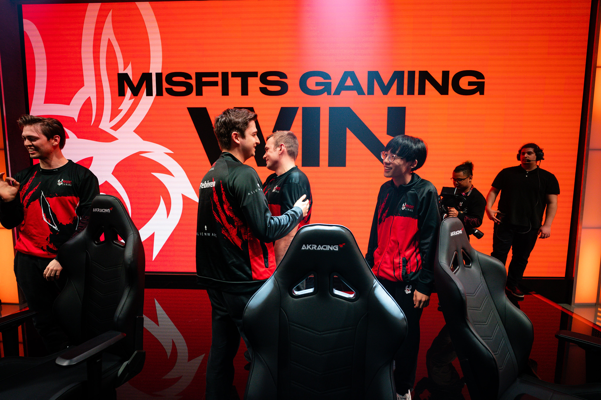 LoL: Misfits tira a invencibilidade de G2 e Caps termina a partida com KDA 0/9/4