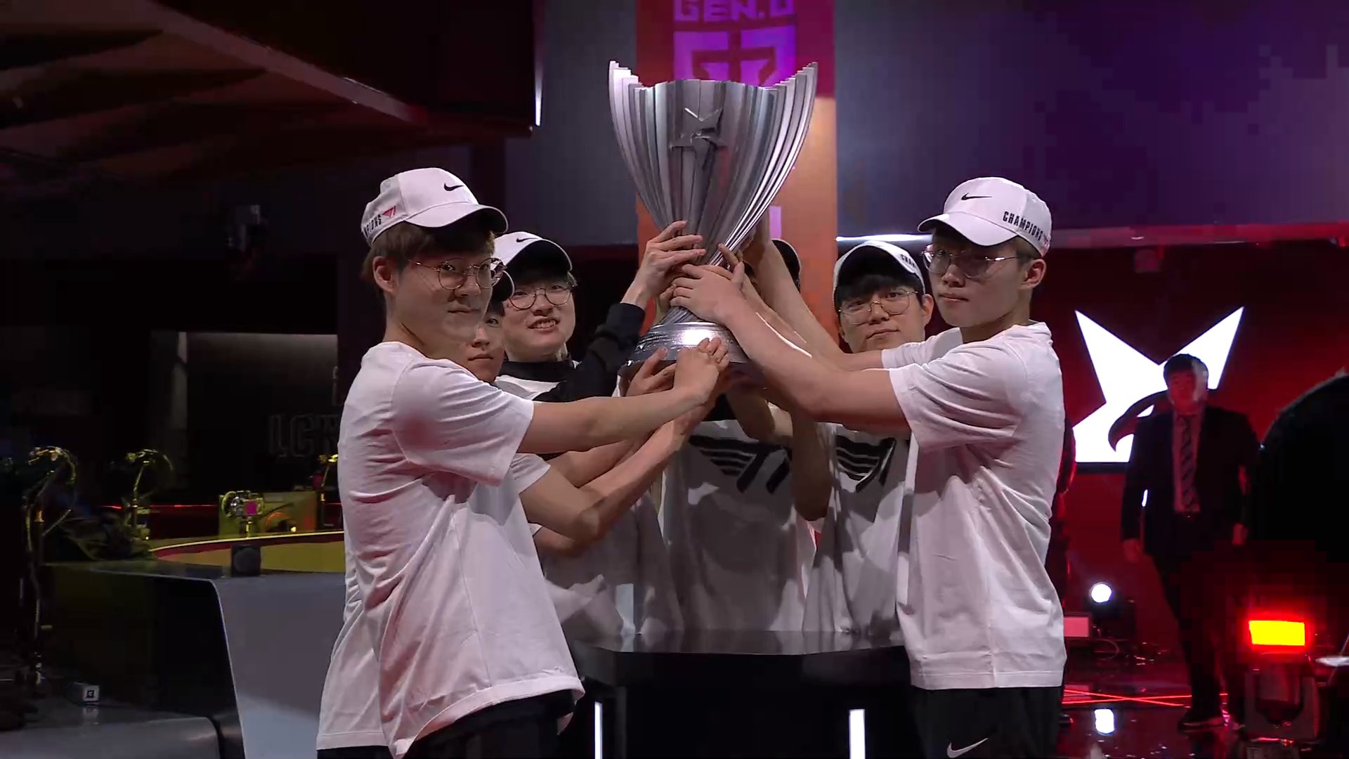 LoL: T1 é o único time que venceu escaladas da LCK sem terminar a fase regular em 1°