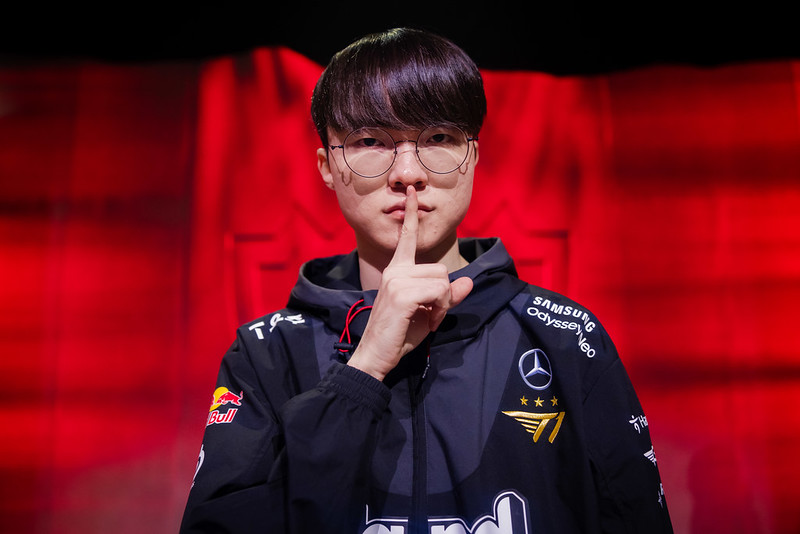 LoL: É o véio! Veja todas as referências nas skins da T1
