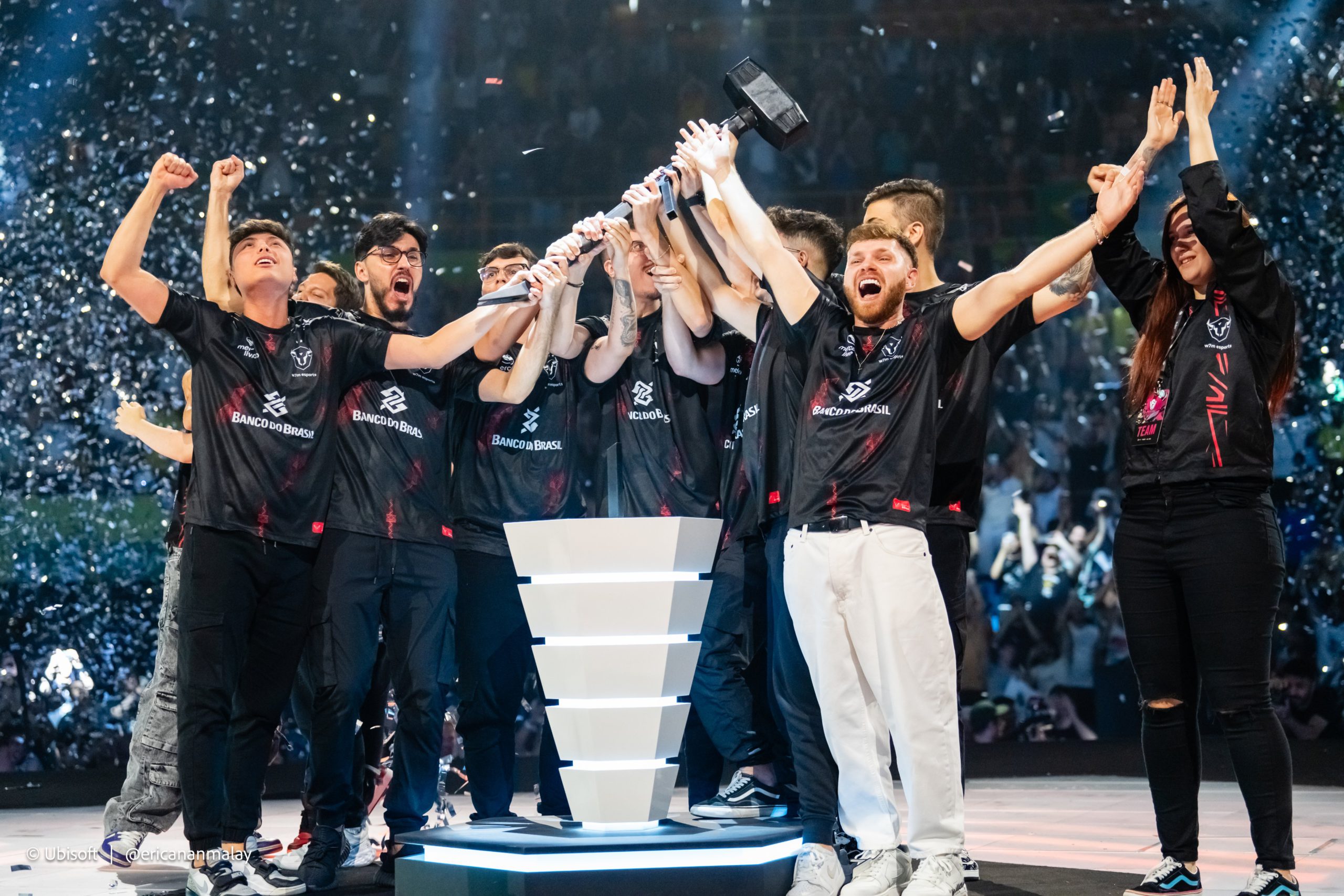 Six Invitational 2024: W7M bate FaZe e é campeã mundial no Brasil