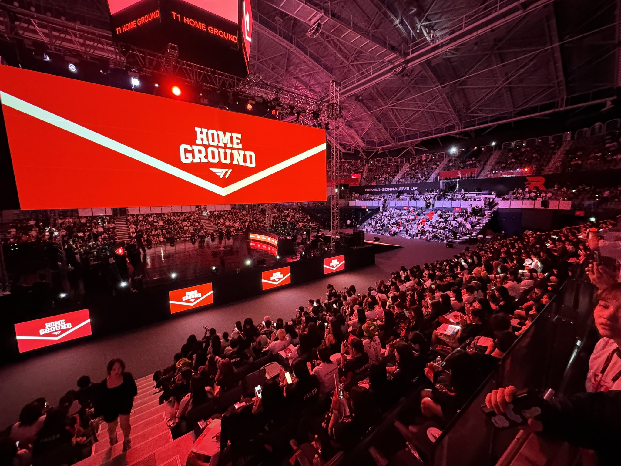 LoL: T1 fatura R$ 330 milhões e fecha ano com lucro pela primeira vez