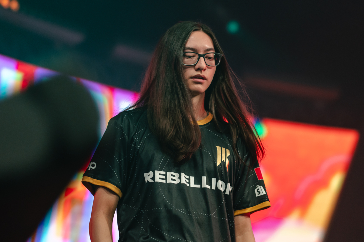 VALORANT: Riot inocenta florescent após investigação sobre Código de Conduta