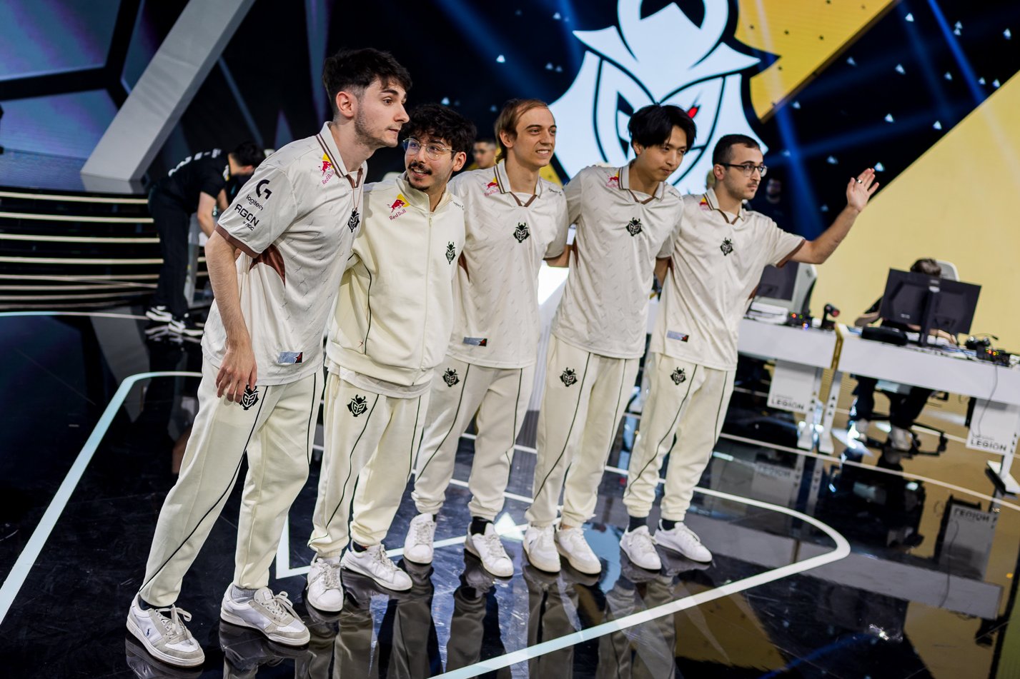 Copa do Mundo LoL 2025: G2 surpreende e elimina a BLG. HLE cai para a AL