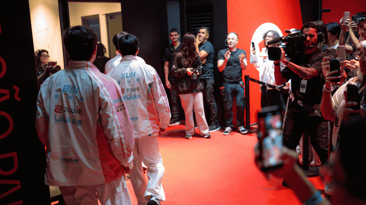 First Stand 2026: Fãs questionam postura da Riot sobre contato com jogadores